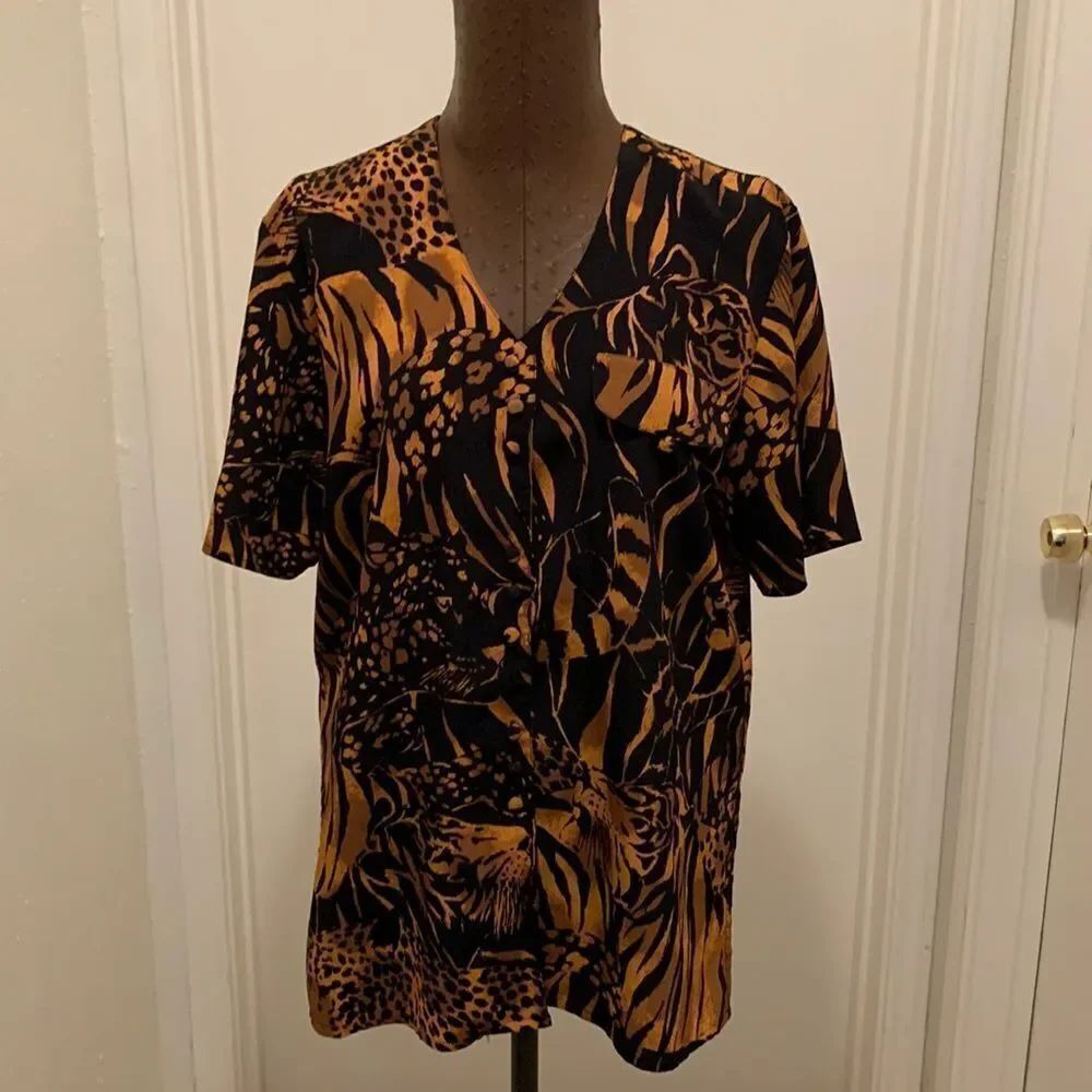3for$20 button front blouse small